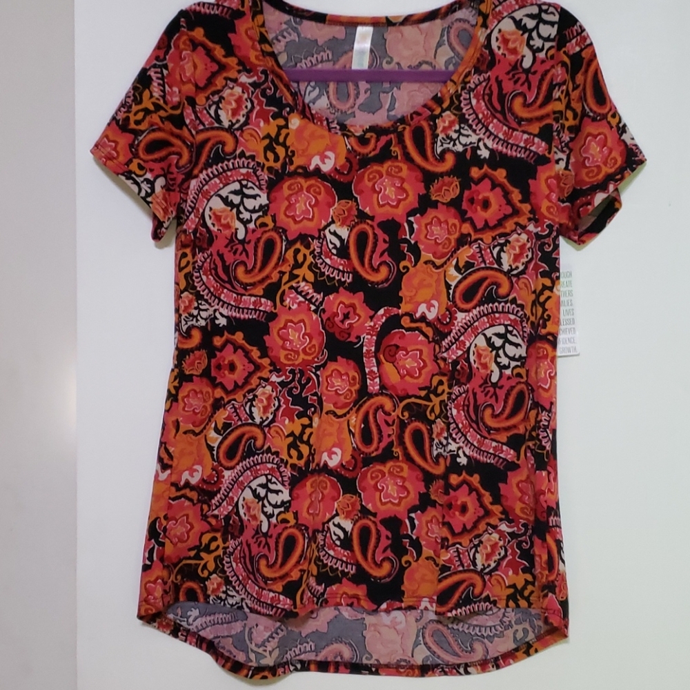 NWT LuLaRoe Classic T